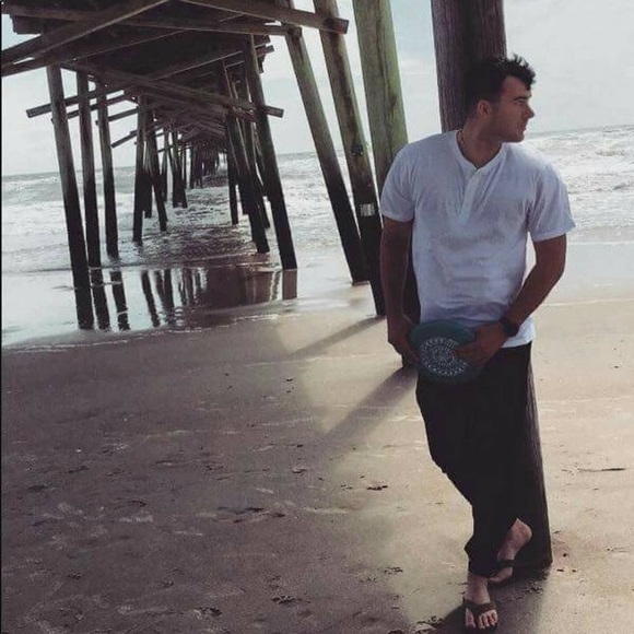 Meet your Posher, Dustin - Picture 2 of 2